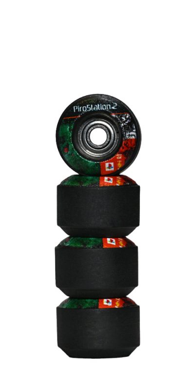 PiroStation 2 (Black) – Reversible Real Wear Graphic 7.5mm Street RS Comp Wheels (P3)