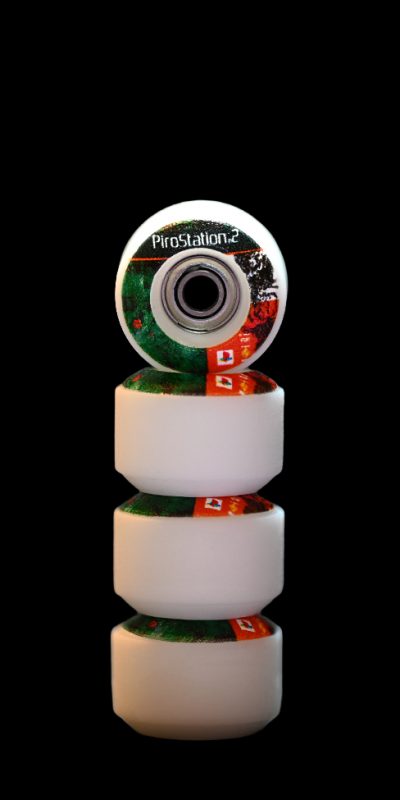 PiroStation 2 (White) – Reversible Real Wear Graphic 7.5mm Street RS Comp Wheels (P3)
